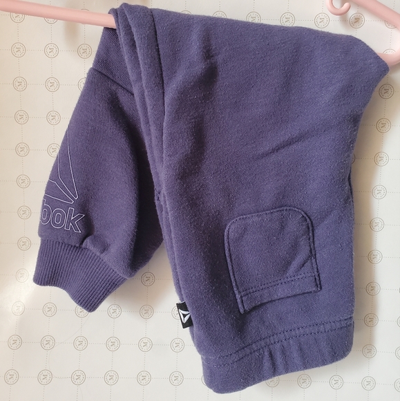 2pc Sweatshirt 2T - Picture 3 of 3